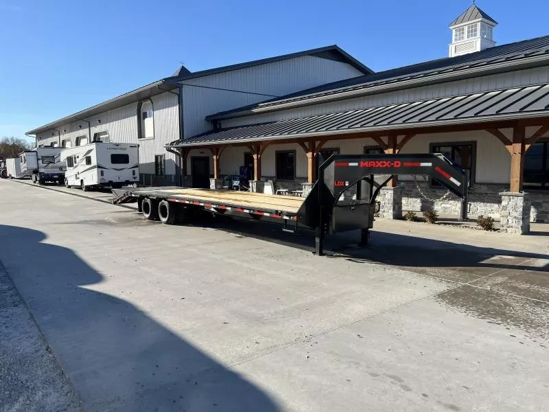 2026 MAXX-D Deckover Trailer 25990 GVW LDB10232-24 - Image 2