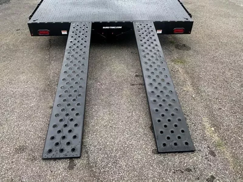 2026 Sure-Trac Car / Racing Trailer 14000 GVW 102x28' Gooseneck Car Hauler 14000# GVW ST-ETX10228-140G-BES - Image 9