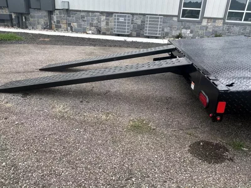2026 Sure-Trac Car / Racing Trailer 14000 GVW 102x28' Gooseneck Car Hauler 14000# GVW ST-ETX10228-140G-BES - Image 10