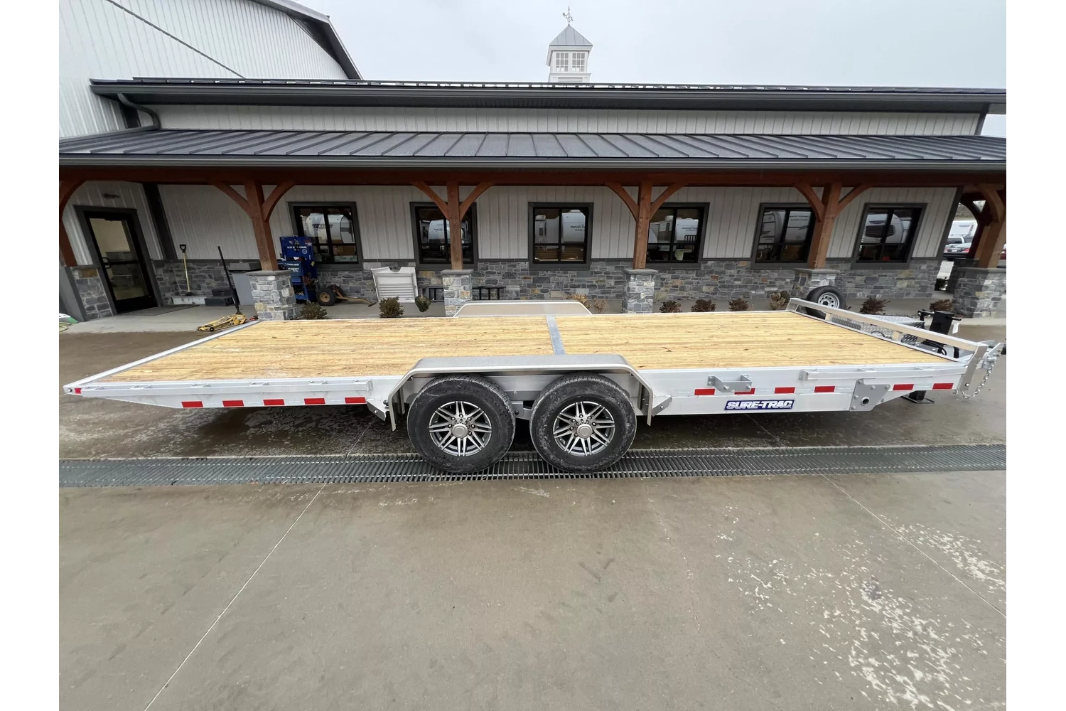 2026 Sure-Trac Car / Racing Trailer 7x22' 14000# Aluminum Tilt Trailer ST-PTA8222-140 - Image 11