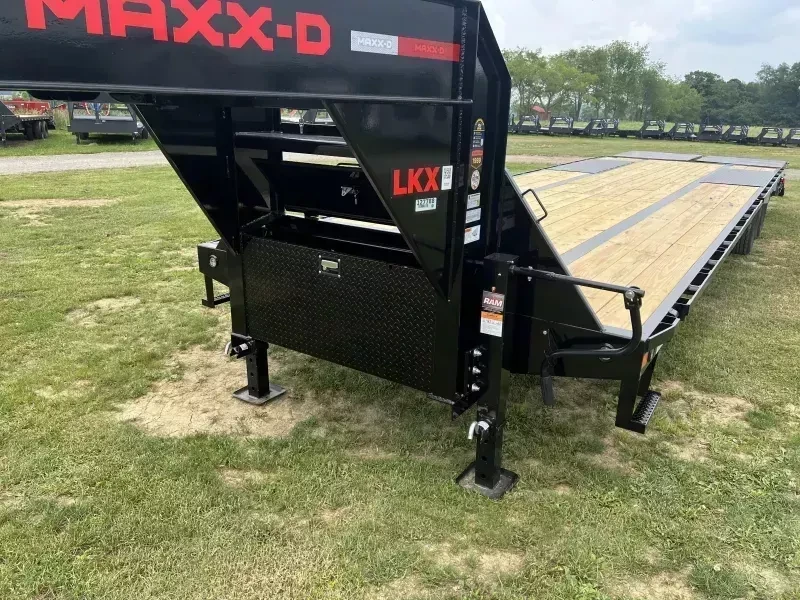 2026 MAXX-D Deckover Trailer 22500 GVW 102x25' Gooseneck Deckover 22500# GVW LKX10225 - Image 12