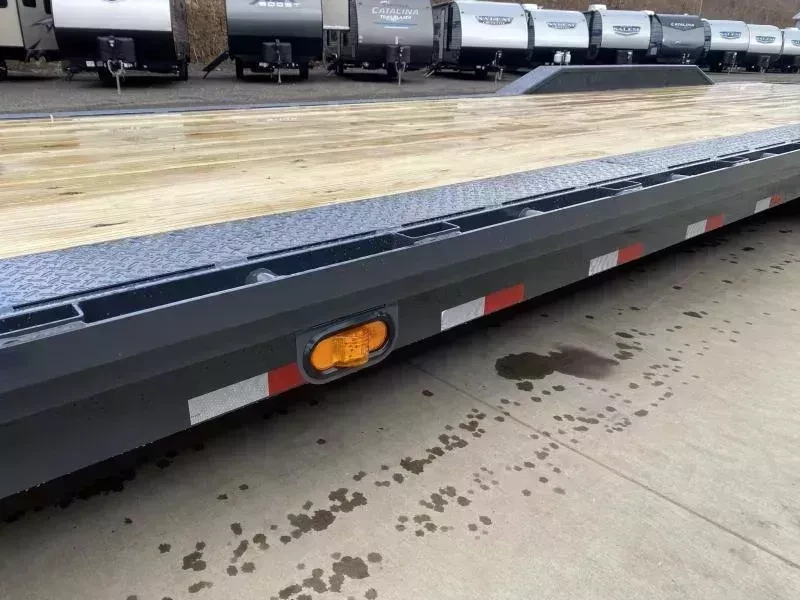 2026 Lamar Trailers Car / Racing Trailer 21000 GVW 102x40' Gooseneck Car Hauler Trailer 21000# GVW GH8024037 - Image 14