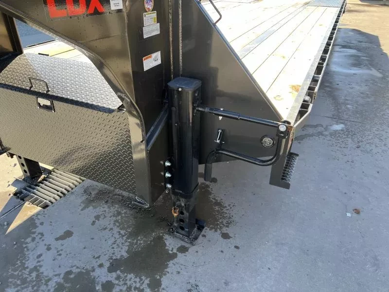 2026 MAXX-D Deckover Trailer 25990 GVW LDB10232-24 - Image 16