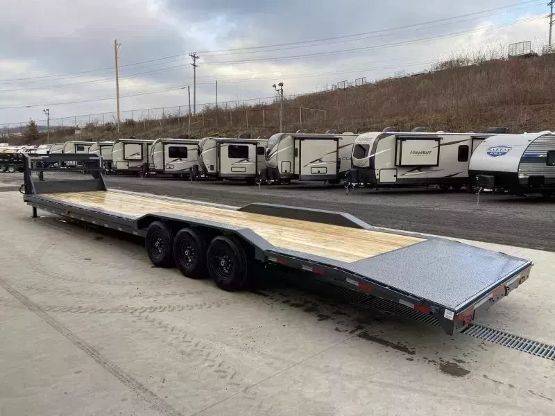 2026 Lamar Trailers Car / Racing Trailer 21000 GVW 102x40' Gooseneck Car Hauler Trailer 21000# GVW GH8024037 - Image 5
