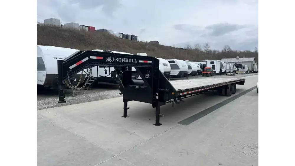 2022 Iron Bull 102" x 40' Gooseneck Deckover Flatbed Trailer - Image 7